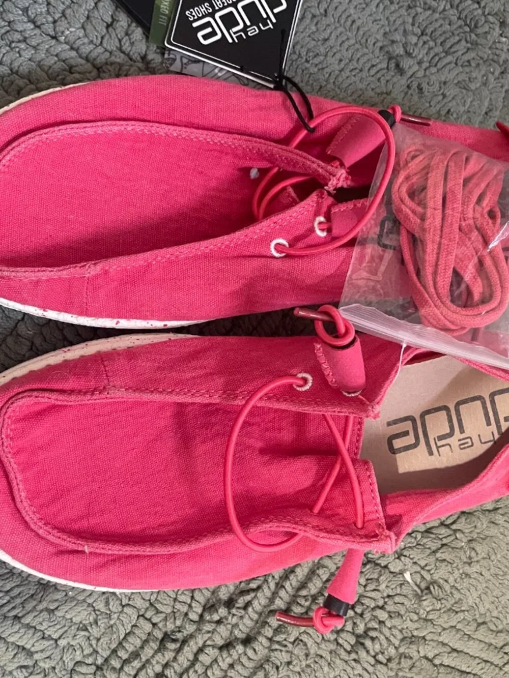 Hey Dude Wendy women’s Size 8 casual shoes Pink Coral NWT - Picture 2 of 7